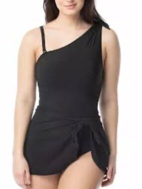 Women's Contours by Coco Reef Rosaline, Black, 14/38C